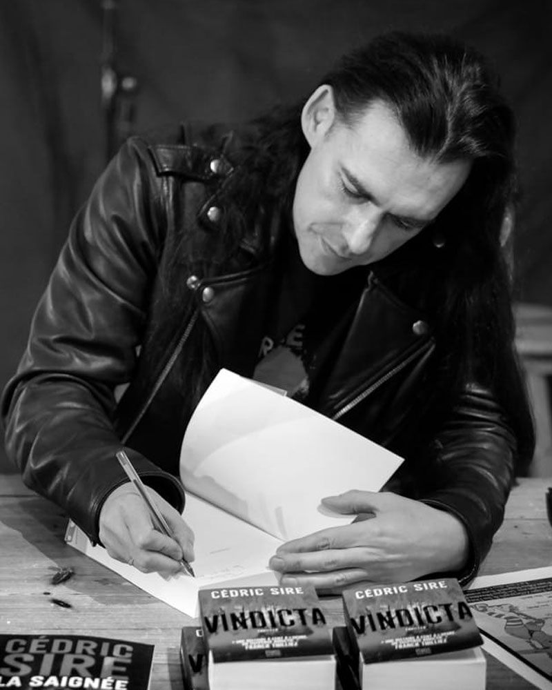 C&eacute;dric Sire &eacute;tait un invit&eacute; sp&eacute;cial au Festival Extr&ecirc;me Cin&eacute;ma &agrave; Toulouse, qui lui avait consacr&eacute; une carte blanche pour programmation de deux films, et organis&eacute; une s&eacute;rie de rencontres avec le public.